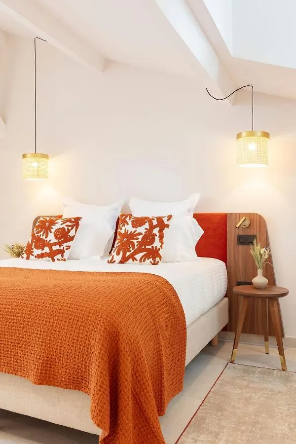 Hotel Et Restaurant La Bastide Bourrelly - Mathias Dandine 까브리에